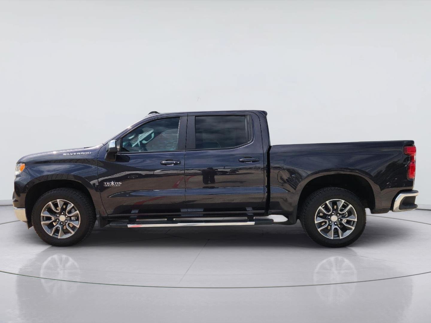 Certified 2024 Chevrolet Silverado 1500 LT w/ Texas Edition Plus RWD image 4