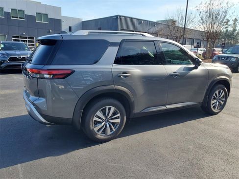 Certified 2025 Nissan Pathfinder SL w/ Cargo Package image 4