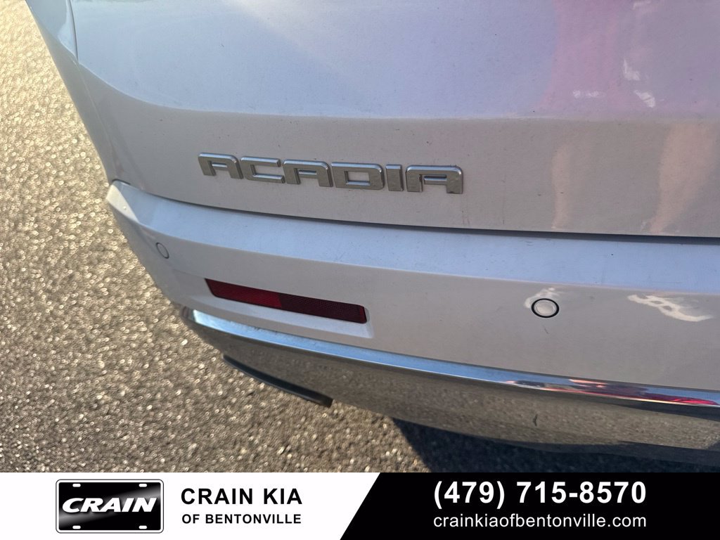 Used 2017 GMC Acadia Denali w/ Technology Package FWD image 21