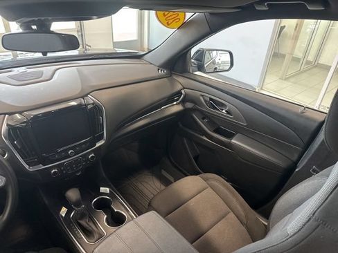 Used 2023 Chevrolet Traverse LT w/ LPO, Floor Liner Package AWD/4WD image 35