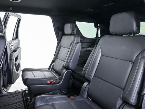 Used 2021 Chevrolet Tahoe LT w/ Luxury Package RWD image 21