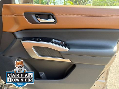 Used 2024 Nissan Pathfinder Platinum w/ Cargo Package image 41