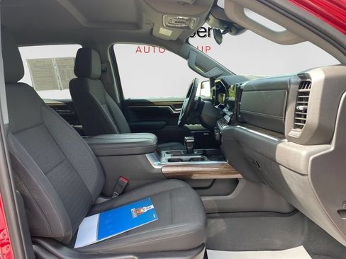 Used 2023 Chevrolet Silverado 1500 LT Trail Boss w/ Convenience Package II AWD/4WD image 11