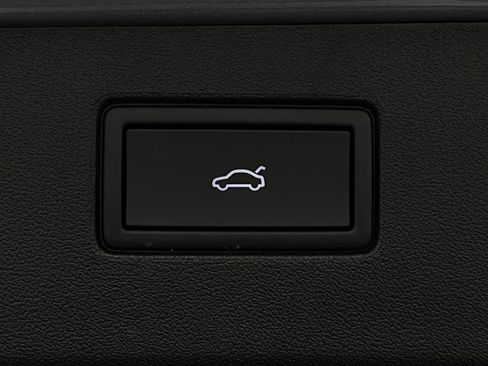 New 2025 Volkswagen Tiguan SE image 6