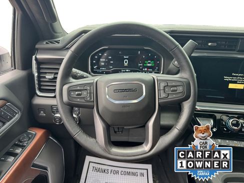 Used 2025 GMC Sierra 2500 Denali Ultimate image 14