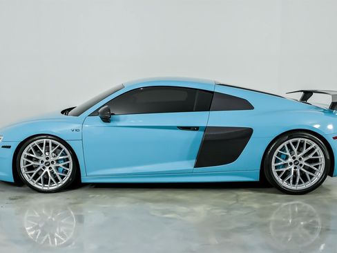 Used 2017 Audi R8 V10 image 8