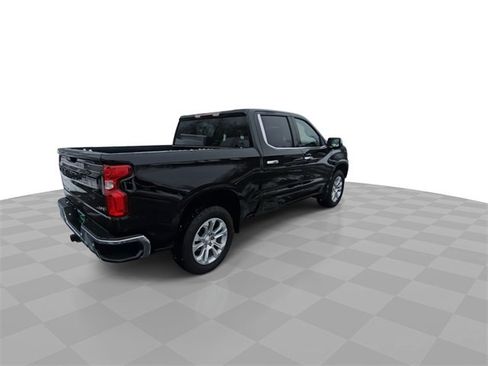 Used 2024 Chevrolet Silverado 1500 LTZ w/ Z71 Off-Road Package image 8