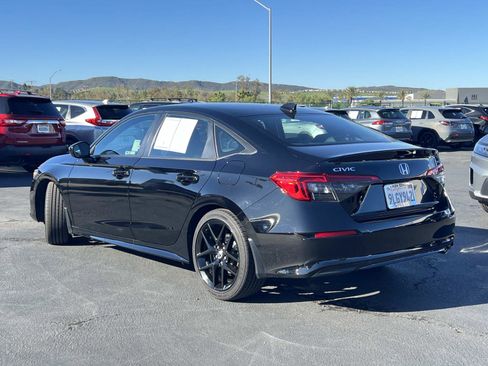 Used 2024 Honda Civic Sport image 3