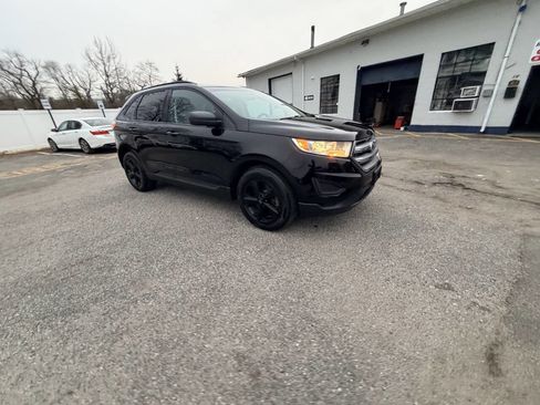 Used 2018 Ford Edge SE image 48