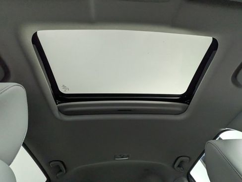 Used 2022 Honda CR-V Touring image 7