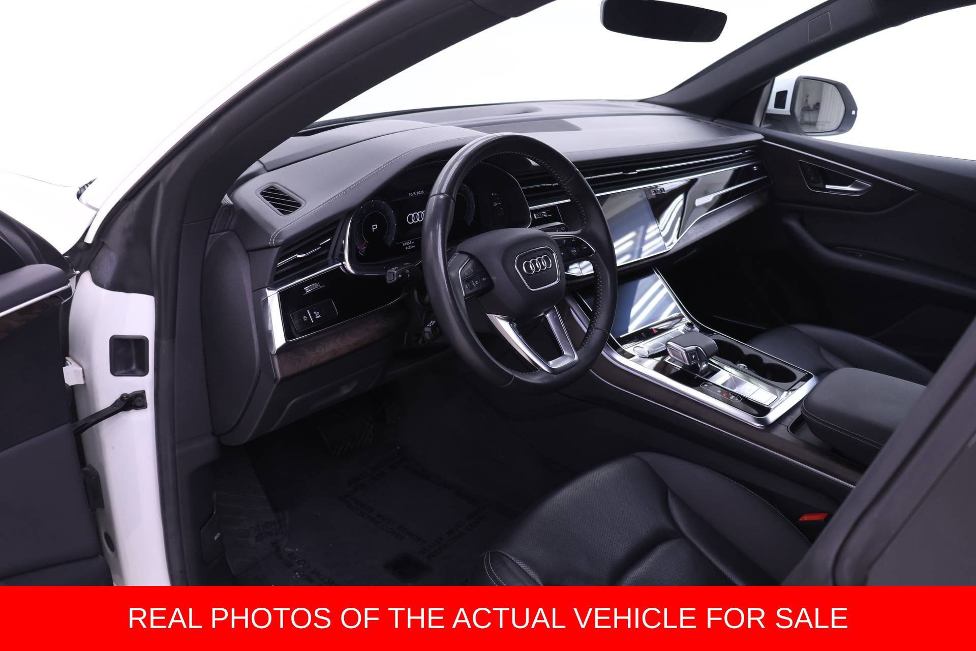 Used 2020 Audi Q8 Prestige AWD/4WD image 3