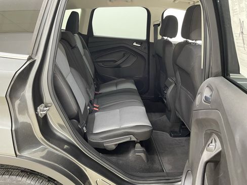 Used 2017 Ford Escape SE w/ Equipment Group 201A image 14