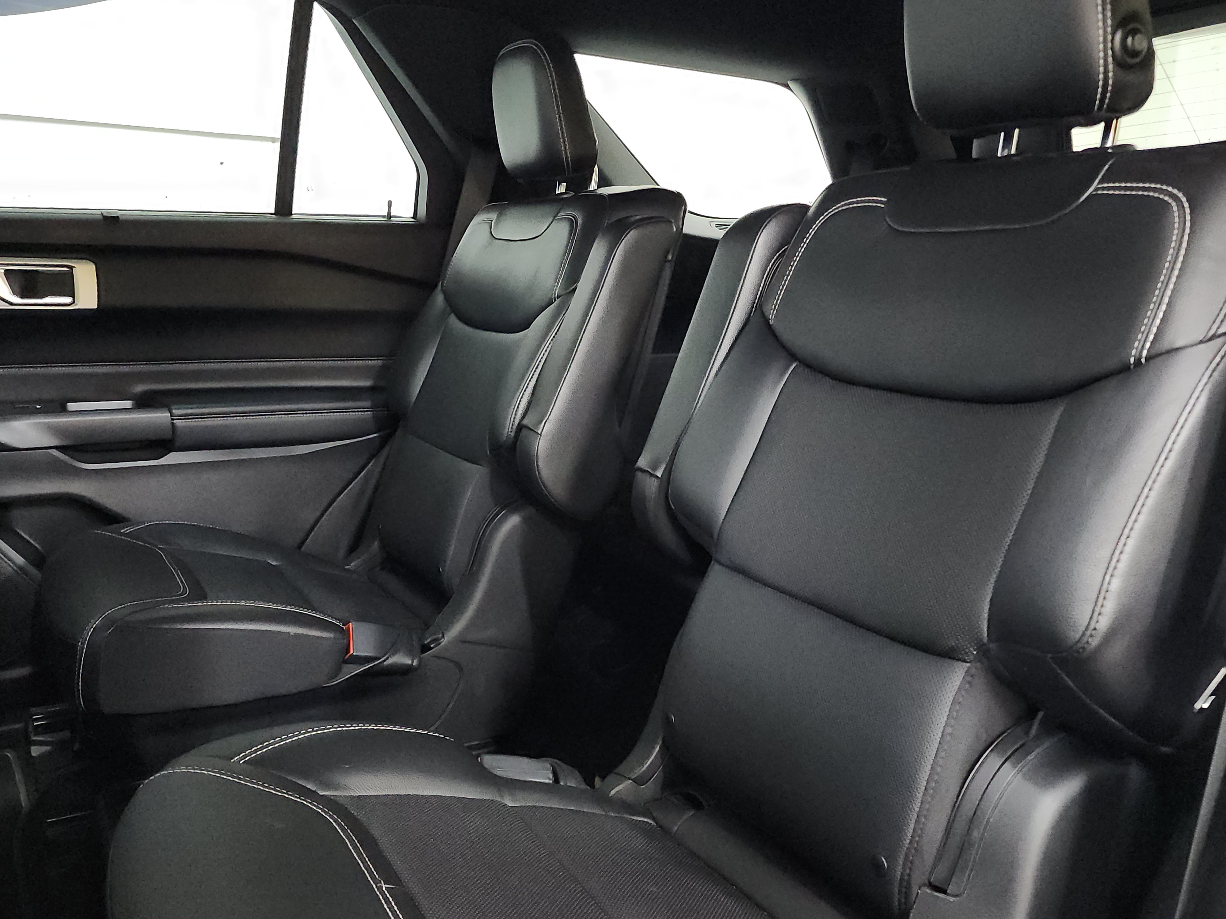 Used 2020 Ford Explorer ST AWD/4WD image 18