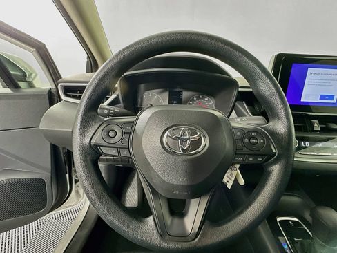 Used 2024 Toyota Corolla LE FWD image 11