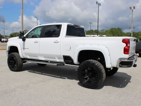 Used 2025 Chevrolet Silverado 2500 LT AWD/4WD image 7