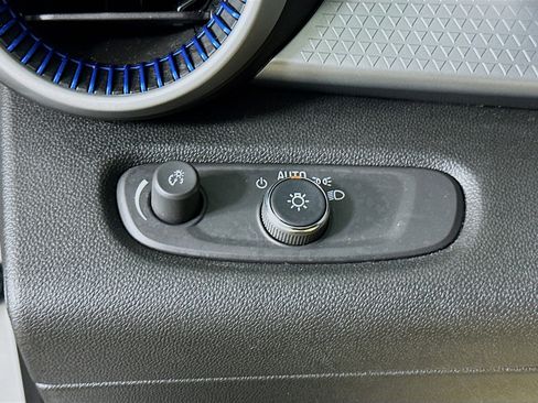 Used 2024 Chevrolet Trax LS image 16