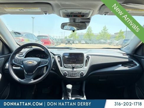 Used 2023 Chevrolet Malibu LT FWD image 5