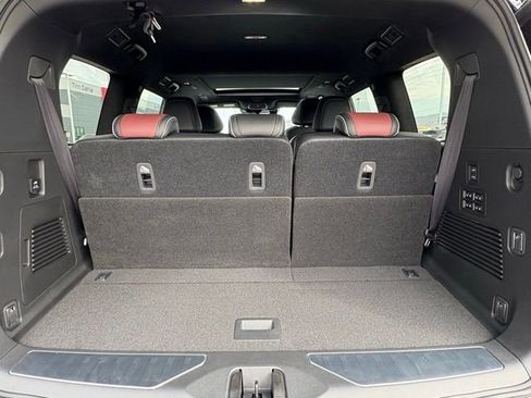 New 2026 INFINITI QX80 Autograph w/ Premium Cargo Package AWD/4WD image 19
