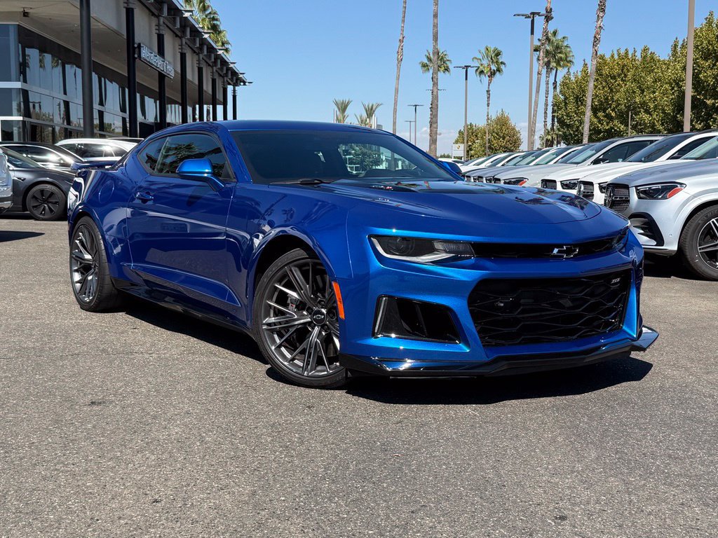 Used 2017 Chevrolet Camaro ZL1 RWD image 1