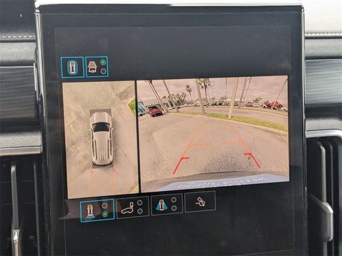 Certified 2025 GMC Acadia Elevation image 17