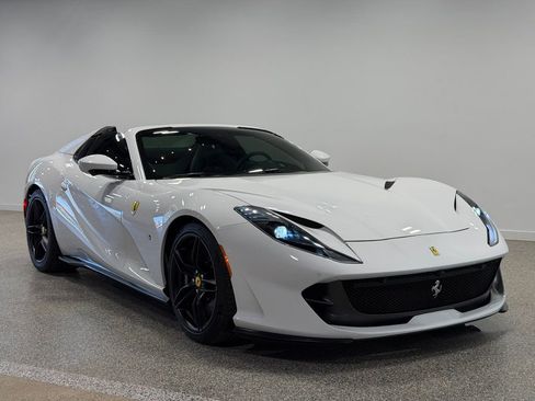 Used 2023 Ferrari 812 GTS RWD image 7