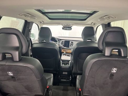 Used 2023 Volvo XC90 B6 Plus w/ Protection Package AWD/4WD image 10