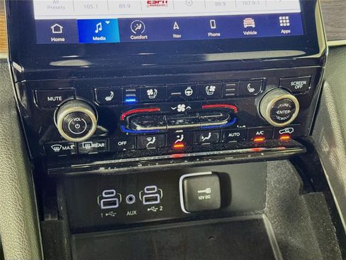 Used 2022 Jeep Grand Cherokee Summit w/ Adv Protech Group IV AWD/4WD image 18
