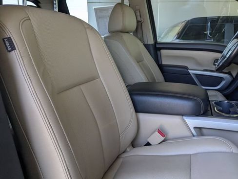 Used 2016 Nissan Titan SL AWD/4WD image 28