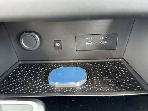New 2026 Nissan Pathfinder SV w/ SV Premium Package FWD image 8