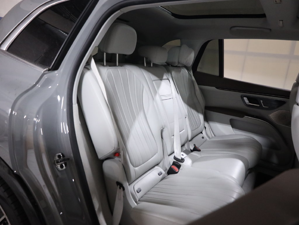 Used 2023 Mercedes-Benz EQS 450+ 4MATIC SUV image 51