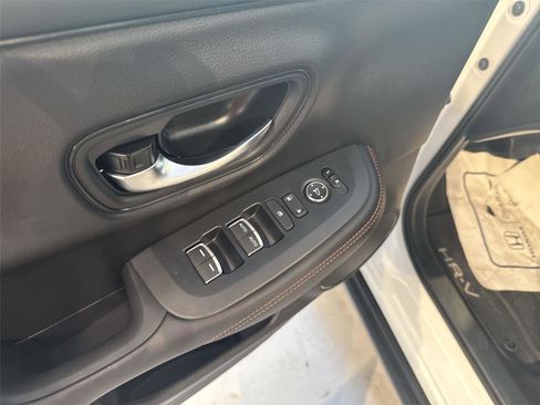 New 2025 Honda HR-V Sport image 15