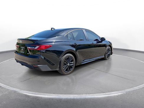 Used 2025 Toyota Camry SE w/ Convenience Package AWD/4WD image 8