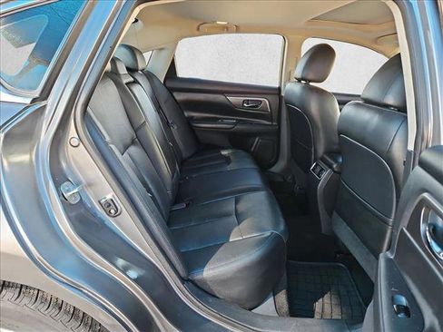 Used 2015 Nissan Altima 2.5 SL w/ Technology Package image 21