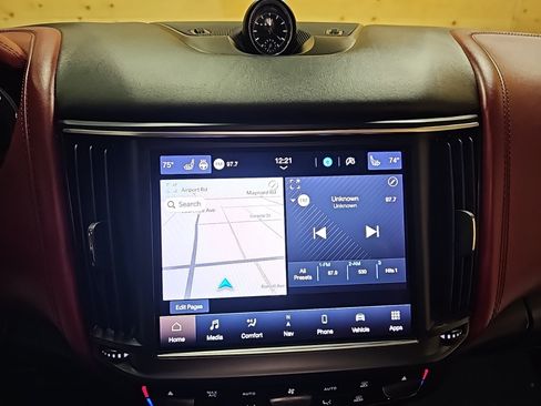 Used 2023 Maserati Levante GT AWD/4WD image 20