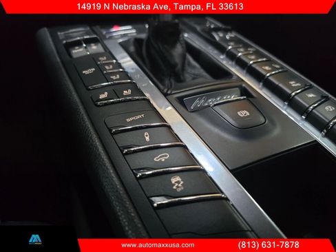Used 2018 Porsche Macan GTS image 17