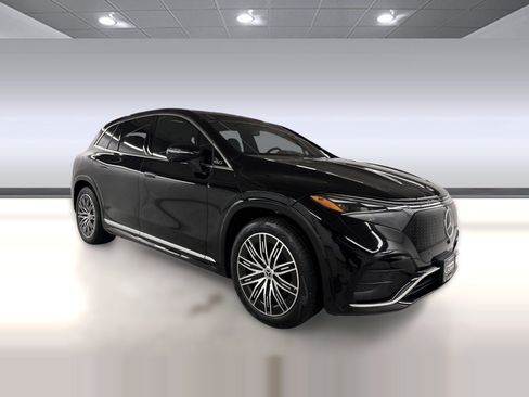 Certified 2023 Mercedes-Benz EQS 580 4MATIC SUV image 7