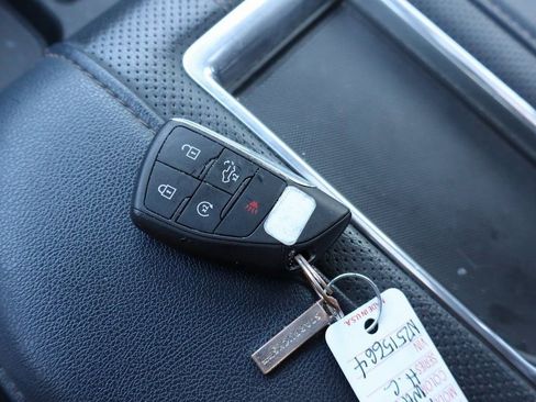 Used 2022 Chevrolet Silverado 1500 High Country image 35