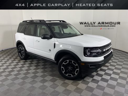 Used 2023 Ford Bronco Sport Outer Banks AWD/4WD image 1