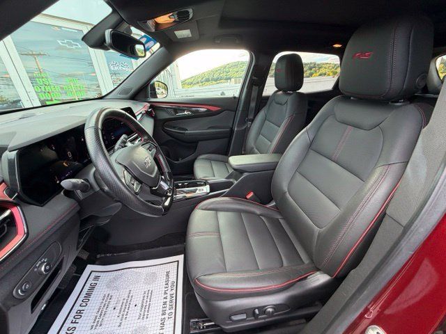 Used 2024 Chevrolet TrailBlazer RS w/ Convenience Package AWD/4WD image 32