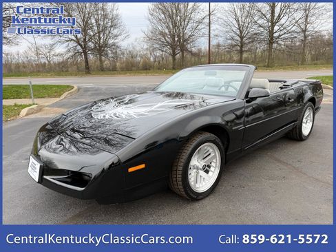 Used 1991 Pontiac Firebird Convertible image 1
