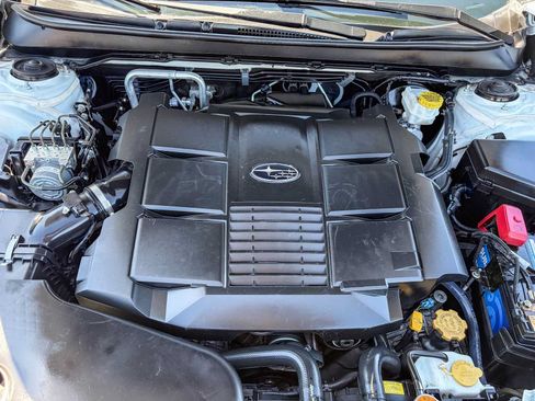Used 2019 Subaru Outback 3.6R Limited w/ Popular Package #2 AWD/4WD image 26