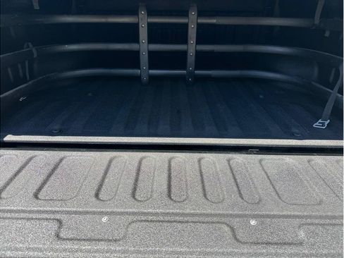 Used 2017 Toyota Tundra Limited w/ Limited Premium Package AWD/4WD image 19
