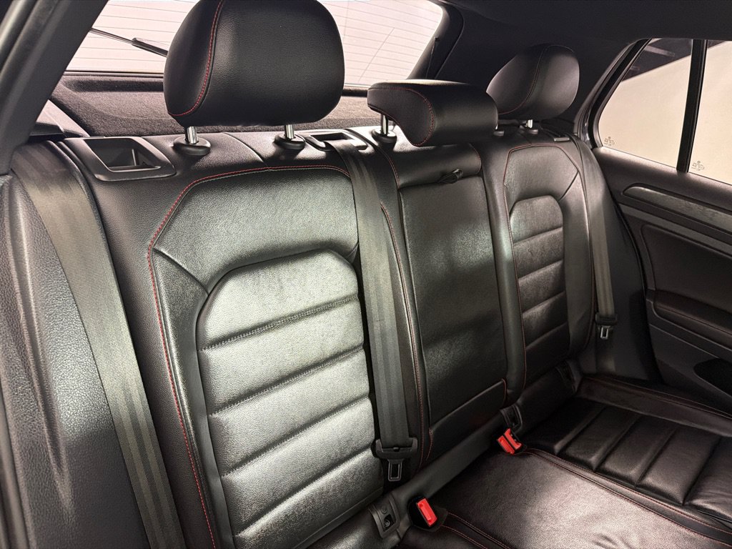 Used 2019 Volkswagen GTI SE FWD image 21
