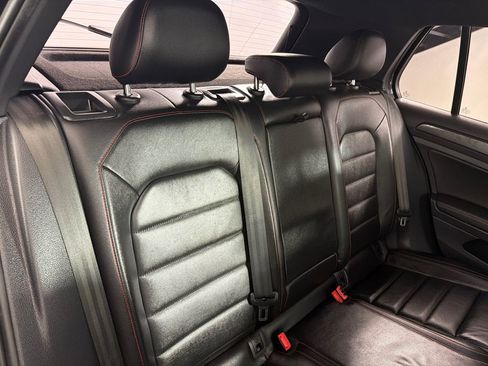 Used 2019 Volkswagen GTI SE FWD image 21