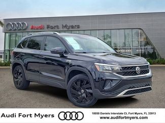 Used 2022 Volkswagen Taos SE w/ Panoramic Sunroof Package video 1