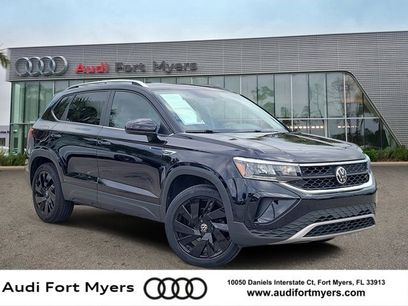 Used 2022 Volkswagen Taos SE w/ Panoramic Sunroof Package