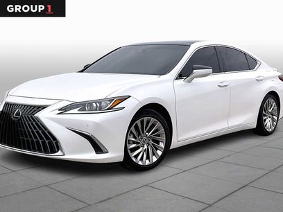 Used 2022 Lexus ES 350 w/ Accessory Package