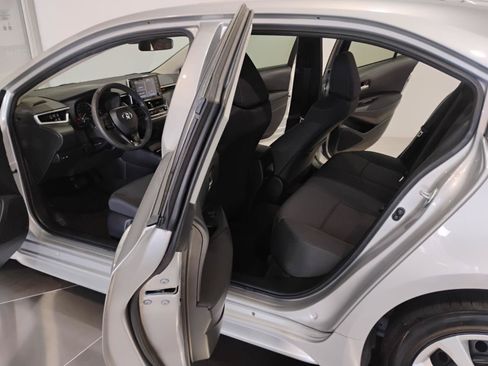 Used 2020 Toyota Corolla LE FWD image 36