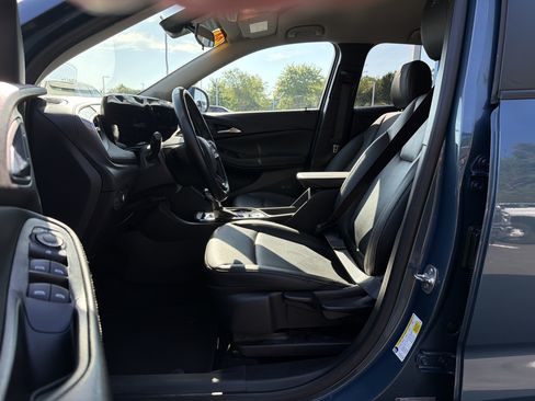 Used 2024 Buick Encore GX Sport Touring AWD/4WD image 16