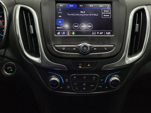 Used 2022 Chevrolet Equinox LT AWD/4WD image 25